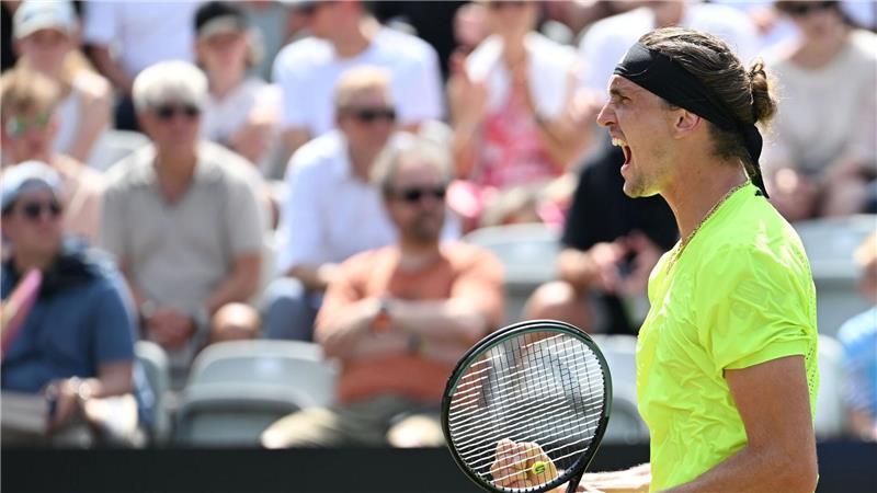 Nach Zoo-Besuch und Golf-Trip: Zverev bereit für Angstgegner Alexander Zverev freut sich über den Finaleinzug in Stuttgart.
