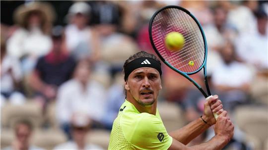 Alexander Zverev hatte in Paris nur einen Kurzeinsatz und steht im Viertelfinale.