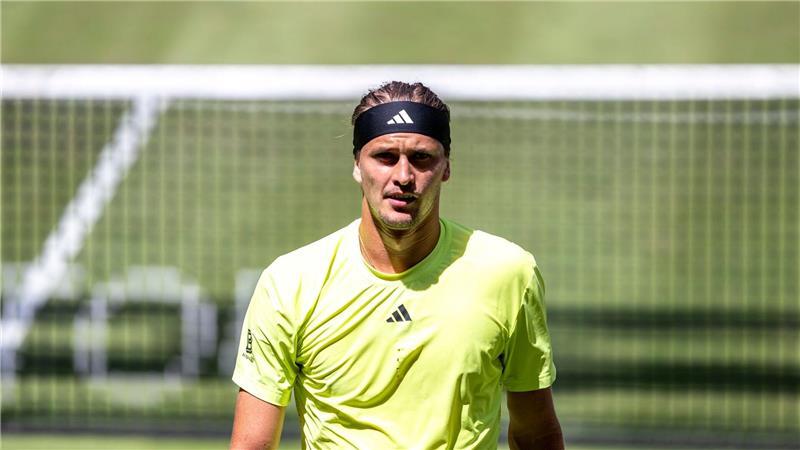 Alexander Zverev hatte zum Auftakt in Halle keine Mühe.