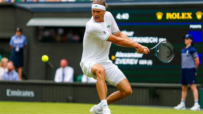 Stars, Serena, Millionen: Wissenswertes über Wimbledon Alexander Zverev schied im vergangenen Jahr beim Rasenklassiker bereits in der ersten Runde aus. (Archivbild)