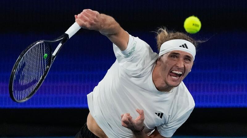 Alexander Zverev setzte sich beim United Cup gegen Stefanos Tsitsipas durch.