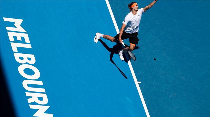 Zverevs Start: Auftaktsieg und Spitze an Kritiker Alexander Zverev siegte zum Auftakt letztlich mühelos.