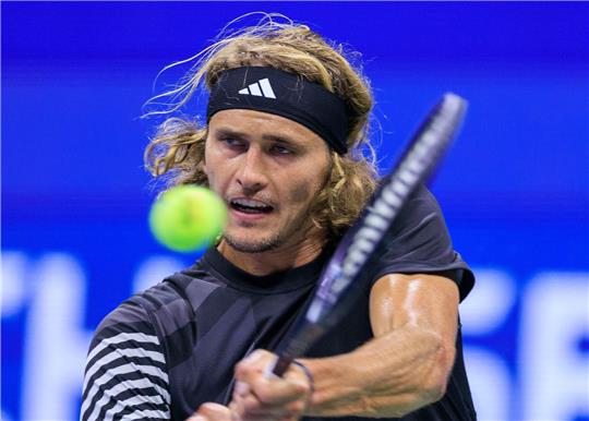 Alexander Zverev steht beim Turnier in Chengdu im Halbfinale.