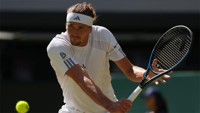 „Luft nach oben“ - Zverev erreicht Wimbledon-Achtelfinale Alexander Zverev stellt mit dem Erreichen des Achtelfinals sein bestes Wimbledon-Resultat ein.