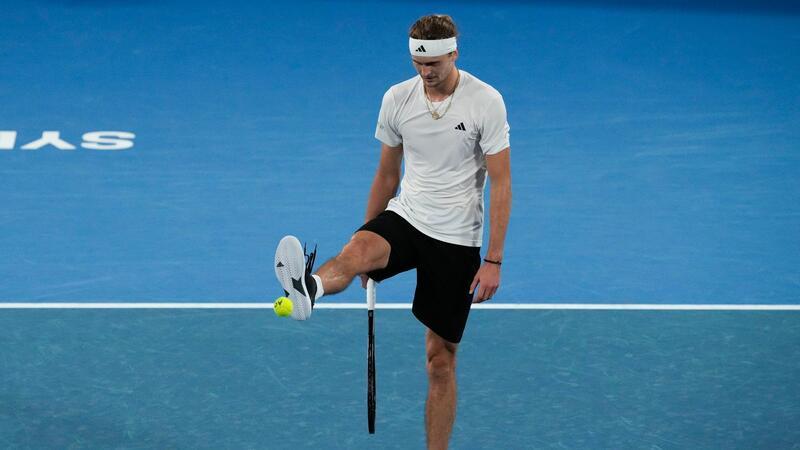 United Cup: Zverev kassiert erste Saison-Niederlage Alexander Zverev unterlag beim United Cup gegen den Australier Alex de Minaur.