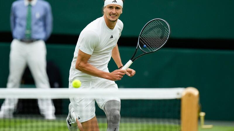 Nach Ankunft in Hamburg: Zverev lässt Start noch offen Alexander Zverev weiß noch nicht, ob er beim Turnier in seiner Heimatstadt starten wird.