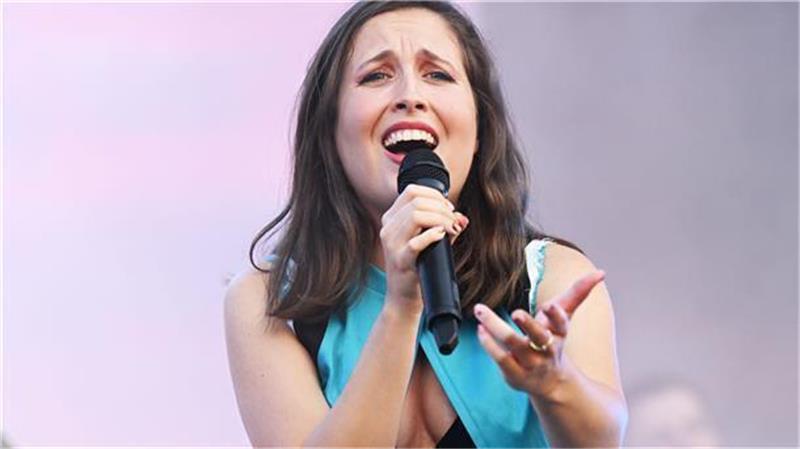 Deichbrand: Erste Bands für 2023 stehen fest Alice Merton wird 2023 zum ersten Mal beim Deichbrand-Festival dabei sein. Foto: picture alliance/dpa