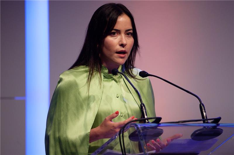 „Tagesthemen”-Moderatorin Aline Abboud ist schwanger Aline Abboud spricht bei der Verleihung des Grimme Online Award 2023.
