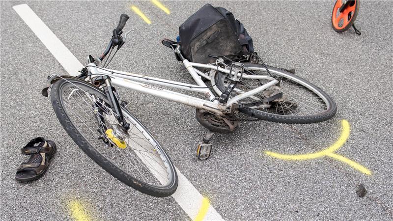 Alkoholisiert auf Fahrrad oder Pedelec unterwegs zu sein, ist keine gute Idee. Zwei Männer verletzten sich im Kreis Rotenburg. (Symbolbild)
