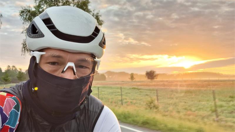 Verstorbener Sohn: Airbus-Ingenieur fährt mit emotionalem Antrieb Allein seit Jahresbeginn hat Immanuel Buchholz mehr als 7000 Trainingskilometer auf dem Rad abgerissen, um sich auf das bevorstehende Ultracycling-Event vorzubereiten.