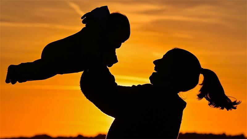 Alleinerziehende sind weiterhin überwiegend Frauen. (Symbolbild)