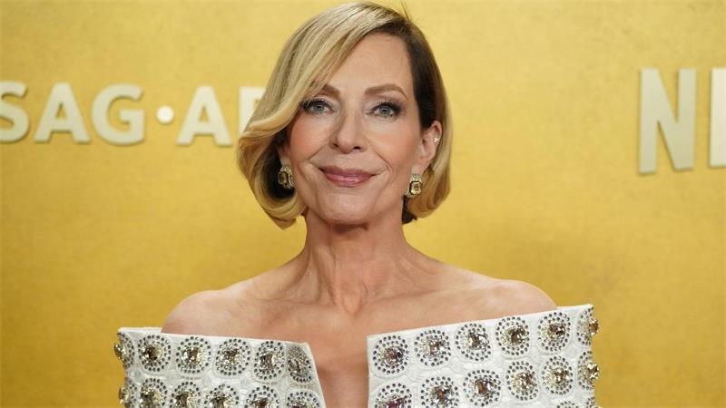 Zwischen Macht und Moral – Serie „Diplomatische Beziehungen“ Allison Janney hat 2026 einen Emmy gewonnen für ihre Darstellung der US-Präsidentin in der Serie „Diplomatische Beziehungen“. (Archivbild)
