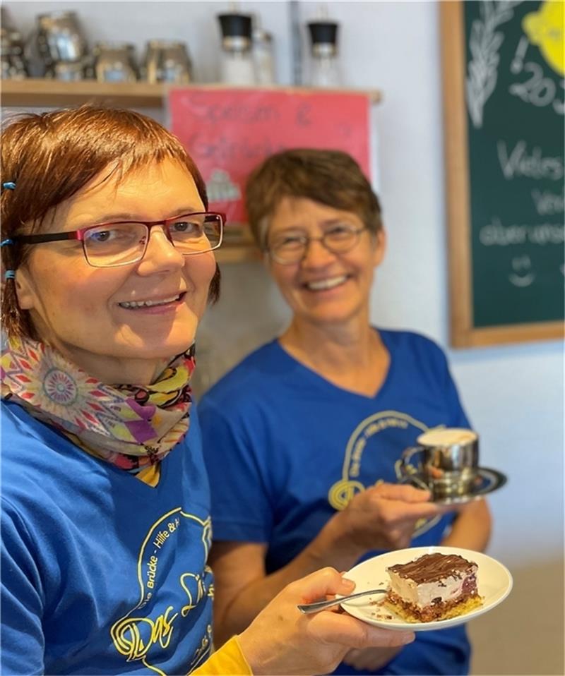 Almut Nolte und Annette Bisping vom Café Das Lädchen. Foto: Hußendörfer