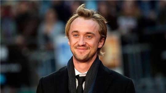 Als Draco mit platinblondem Haar - privat auch ohne