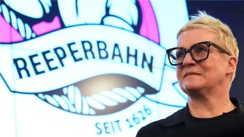 Als Quartiermanagerin organisiert Julia Staron die Feiern zum Reeperbahn-Jubiläum. (Archivbild) 