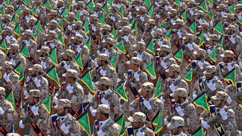 Rache mit Raketen: Irans Schattenkonflikt mit Israel Als Vergeltung für jüngste Terrorangriffe feuern Irans Revolutionswächter Raketen auf Syrien. Ziel sei die Terrormiliz Islamischer Staat (Archivbild).