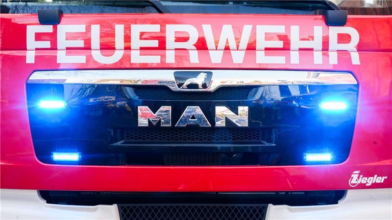 Als die Gifhorner Feuerwehr am Kino eintraf, kam bereits Rauch aus dem Gebäude. (Symbolbild)