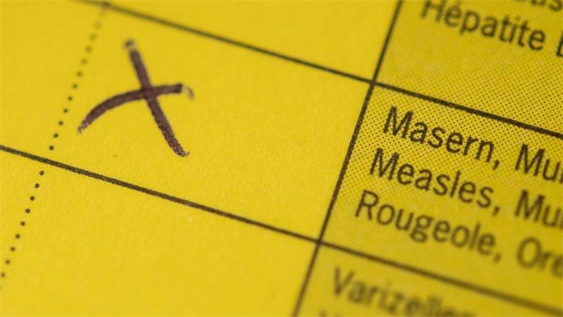 Als mögliche Faktoren werden unter anderem Veränderungen im Vertrauen in Impfstoffe und Fehlinformationen genannt.
