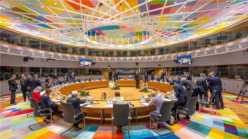 EU sichert Ukraine-Finanzierung bis Ende 2027 Als zweites wichtiges Gipfelthema galt das EU-Freihandelsabkommen mit Mercosur-Staaten