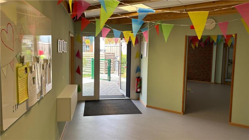 Alt trifft neu: Über die Cafeteria sind die beiden Kita-Bauten miteinander verbunden.