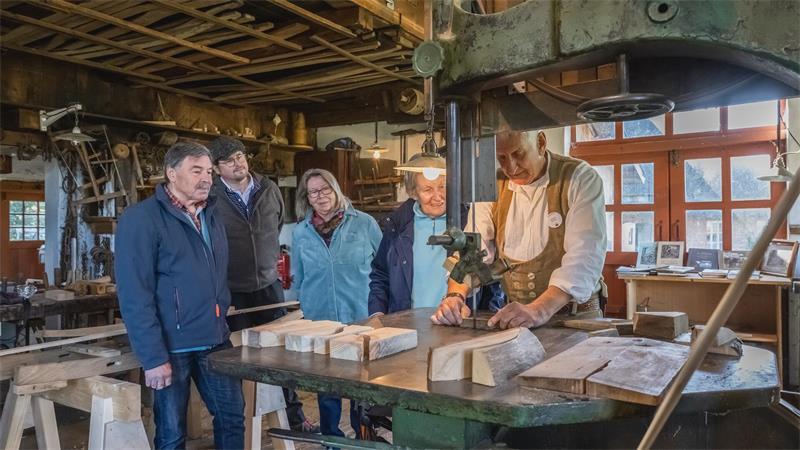 Von Stade bis Buxtehude: Denkmale im Landkreis öffnen ihre Türen Altes Handwerk können Besucher kostenlos in der Museumsstellmacherei in Langenrehm entdecken.