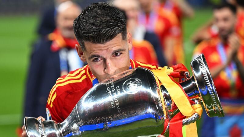 Alvaro Morata soll Milan zu Titeln und Pokalen schießen.