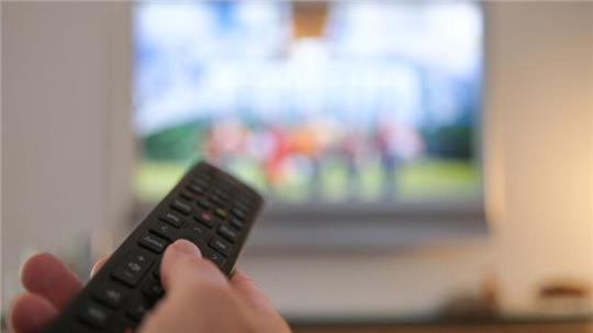 Am 1. Juli endet das „Nebenkostenprivileg“, bei dem Vermieter die Kosten für TV-Anschlüsse auf die Mieter umlegen konnten.