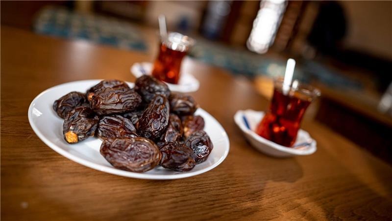 Solarstrom, Euro, Fastenmonat – das bringt der Februar Am 18. Februar beginnt die Fastenzeit für Muslime. (Archivbild)