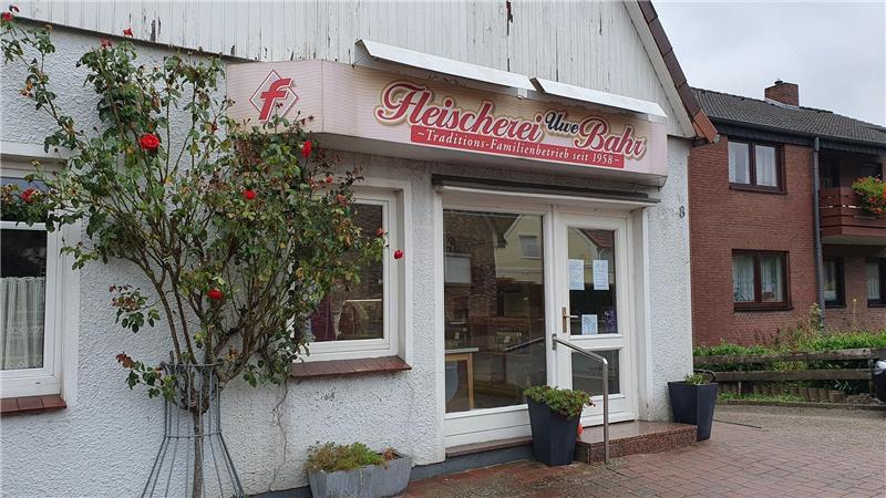 Aus für Traditionsbetrieb: Fleischerei im Nachbarkreis schließt nach 65 Jahren Am 2. Januar ist Schluss: Fleischerei Bahr an der Bahnhofstraße in Bad Bederkesa schließt seine Pforten. Foto: Scheiter