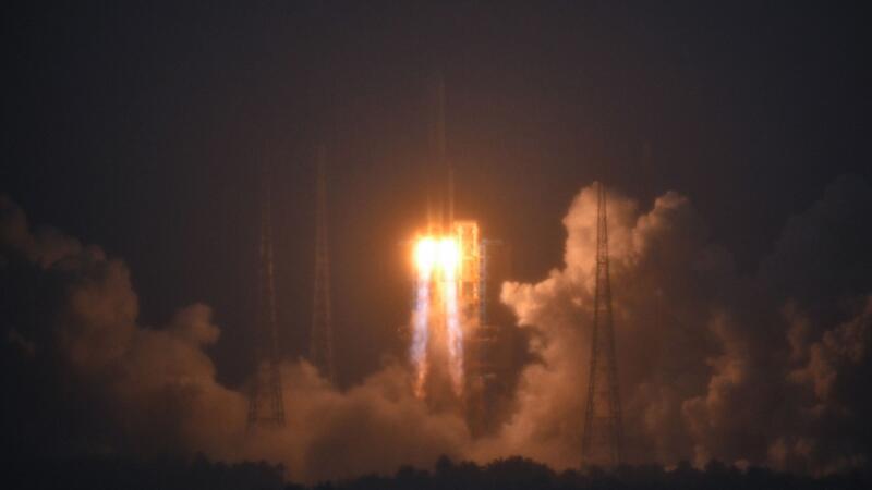 China: Sonde erfolgreich auf Mondrückseite gelandet Am 3. Mai hatte die „Chang’e 6“ ihre auf 53 Tage angesetzte Mondmission begonnen.