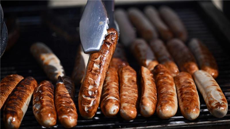 Erst Generaldebatte, dann Grillfest Am Abend geht es um die Wurst. (Archivbild)