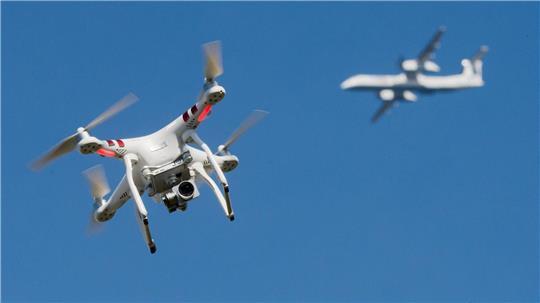 Am Airport Bremen haben Piloten mehrfach Behinderungen durch Drohnen gemeldet.