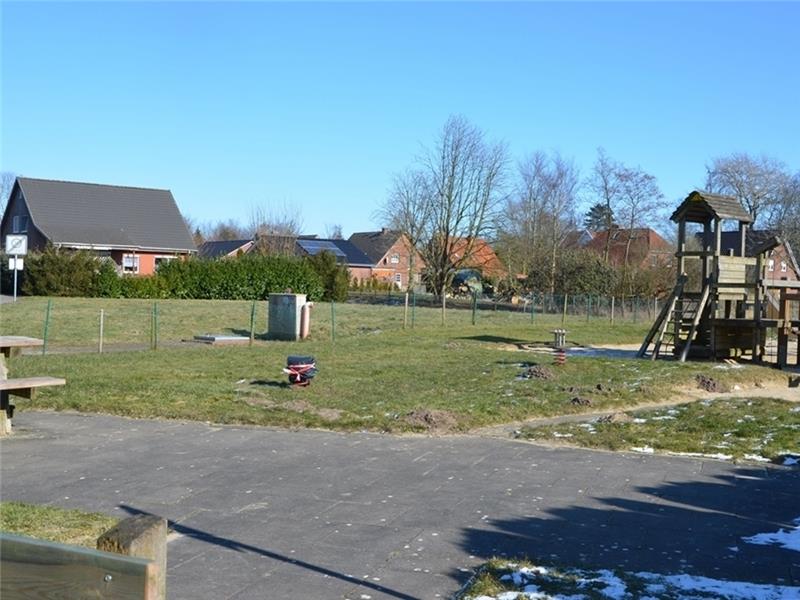 Am Anfang des Fasanenweges neben dem Spielplatz liegt das Grundstück, auf dem die neue Kindertagesstätte gebaut werden soll. Foto Archiv