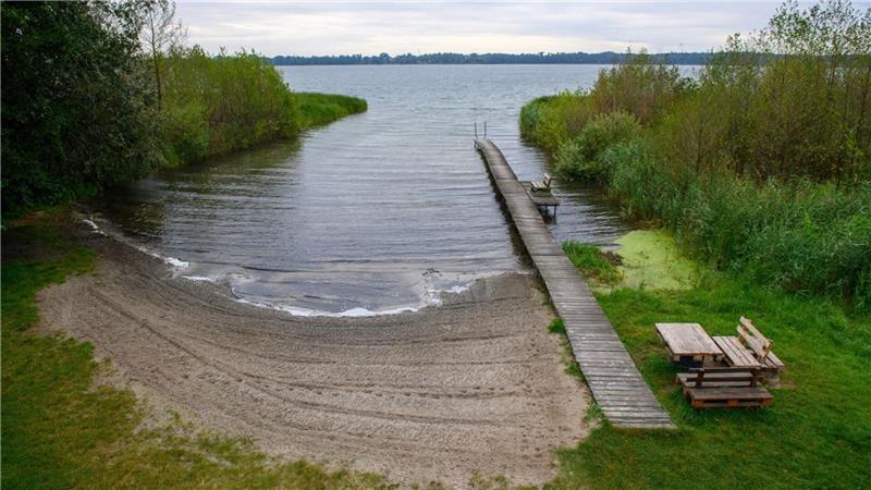Fotos zeigen, wie der Klimawandel Deutschland verändert Am Arendsee in der Altmark zeigt sich: Der Wasserstand von Seen ist enorm davon abhängig, ob es gerade viel geregnet hat oder nicht. Im Vergleich der Jahre 2023 bis 2025 lässt sich kein klarer Trend erkennen.