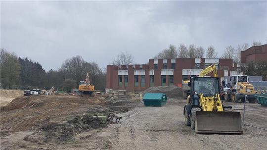 Am Bremervörder Krankenhaus haben die Arbeiten für den Neubau des Bettenhauses begonnen.