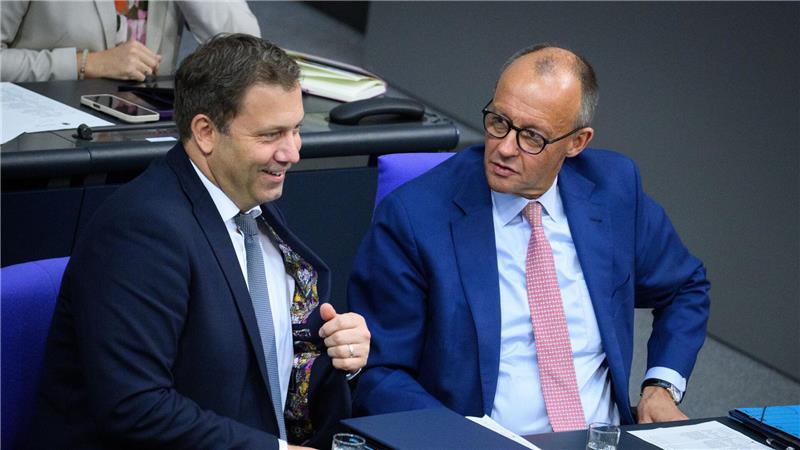Am Dienstag Klingbeil, am Mittwoch Merz: Vizekanzler und Kanzler reden in der Haushaltswoche im Bundestag.