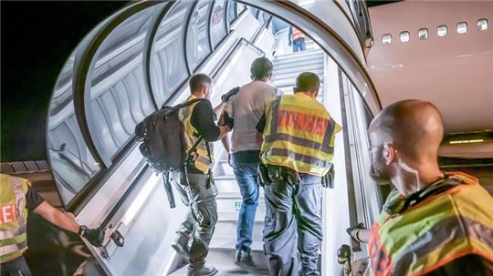 Am Dienstag sollen die Migrationsberatungen der Ampel-Regierung, der oppositionellen Union und der Länder fortgesetzt werden.