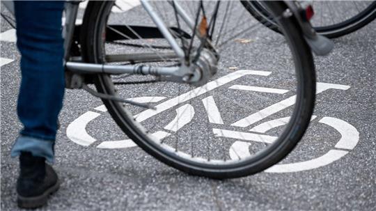 Am Dienstag wurde die Stader Polizei zu einem Einsatz am Kreisverkehr Sachsenstraße/Am Seegraben gerufen. (Symbolbild)