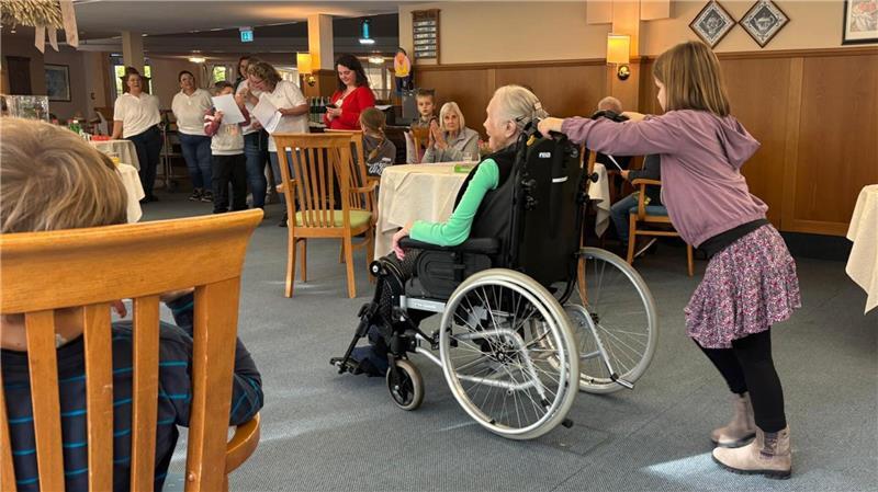 Am Ende gab es Urkunden für jedes Team.