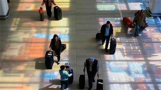 Am Flughafen LaGuardia in New York ist der Flugverkehr seit dem frühen Morgen beeinträchtigt. (Archivbild)