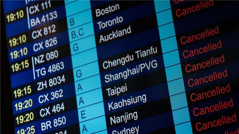 Am Flughafen in Hongkong fielen Hunderte Flüge aus. 