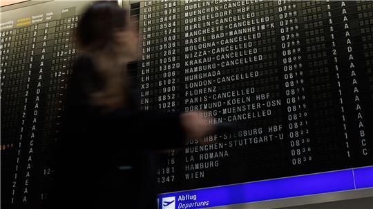 Am Frankfurter Flughafen sind hunderte Flüge annulliert. 