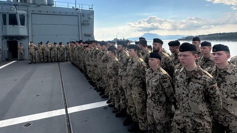 Fregatte „Hessen“ schießt Huthi-Drohnen im Roten Meer ab Am Freitag hatte der Bundestag der deutschen Beteiligung an der EU-Mission „Aspides“ zugestimmt.