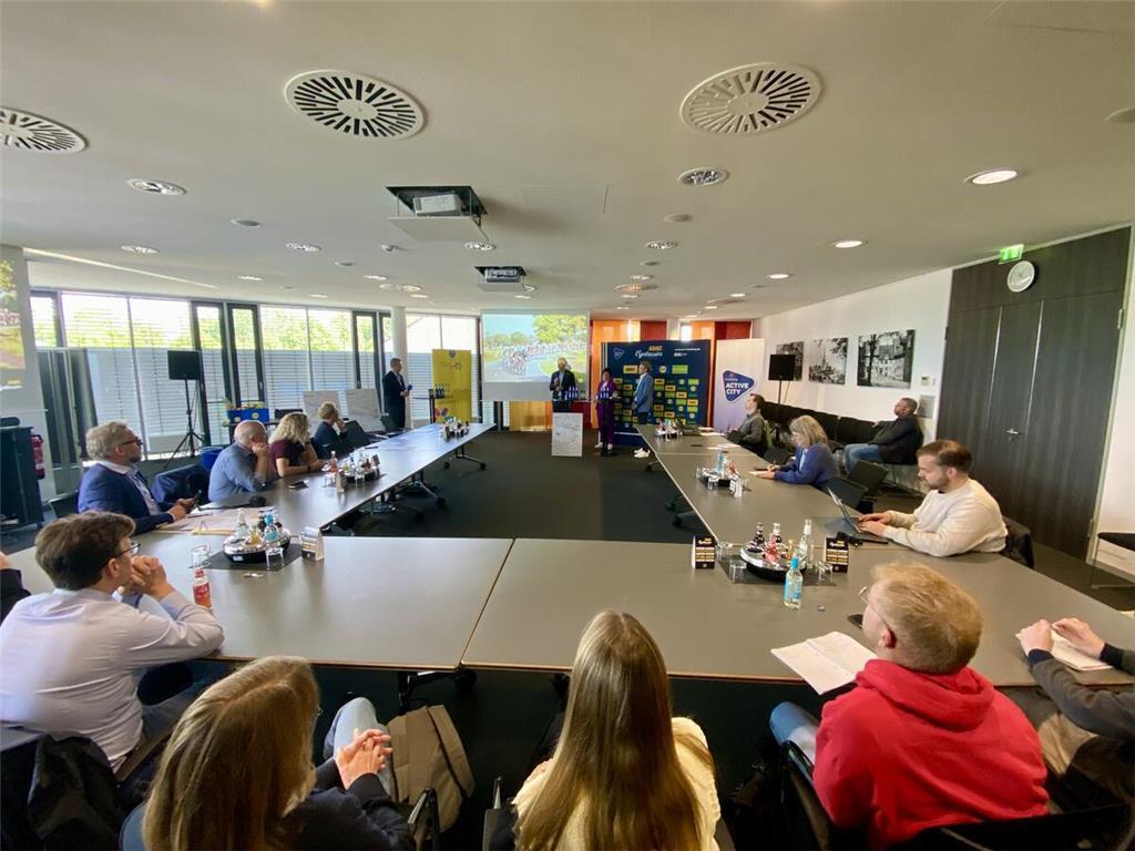 Am Freitag stellten die Stadt Buxtehude und die Organisatoren der Cyclassics die...
