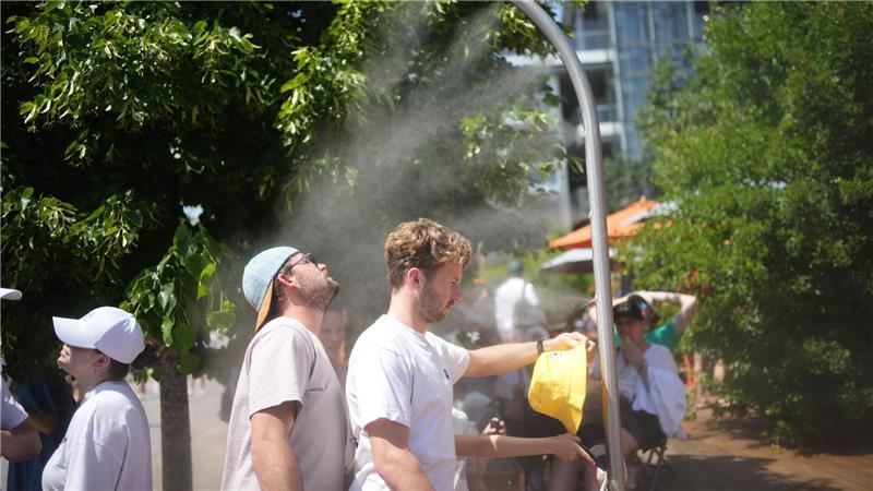 Am Freitag wurde wegen extremer Hitze für elf Departements die zweithöchste Warnstufe Orange verhängt, darunter auch für Paris. (Archivbild)
