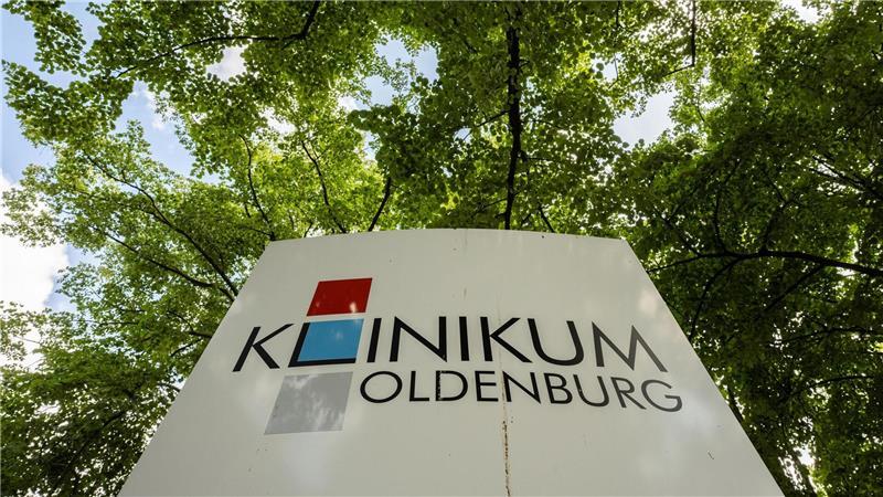 Gedenkstätte für Opfer von Ex-Pfleger Niels Högel Am Klinikum Oldenburg erinnert ein Denkmal an die Opfer des ehemaligen Krankenpflegers Niels Högel. (Archivfoto)