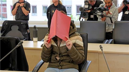 Am Landgericht Rostock wird der Prozess um den gewaltsamen Tod des achtjährigen Fabian aus Güstrow fortgesetzt.