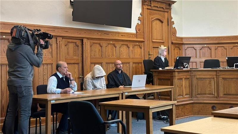 Am Landgericht Stade ist nach mehreren Verhandlungstagen das Urteil im Prozess um versuchte Anstiftung zum Mord im Kreis Cuxhaven gefallen. Foto: Francke