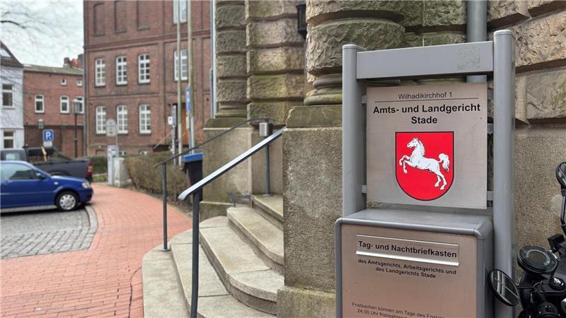 Am Landgericht Stade läuft der Prozess gegen einen Mann aus Gyhum, der seine Lebensgefährtin getötet haben soll.