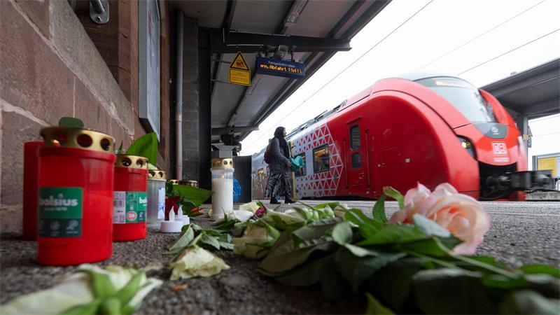 „Ein Moment blinder Wut“ - Prozess um Tod von Zugbegleiter Am Landgericht Zweibrücken begann der Prozess gegen den mutmaßlichen Täter. (Archivbild)
